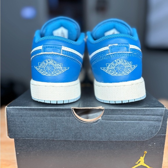 Jordan 1 Low 'Industrial Blue' | kids sz 4Y | GUC - Picture 6 of 8
